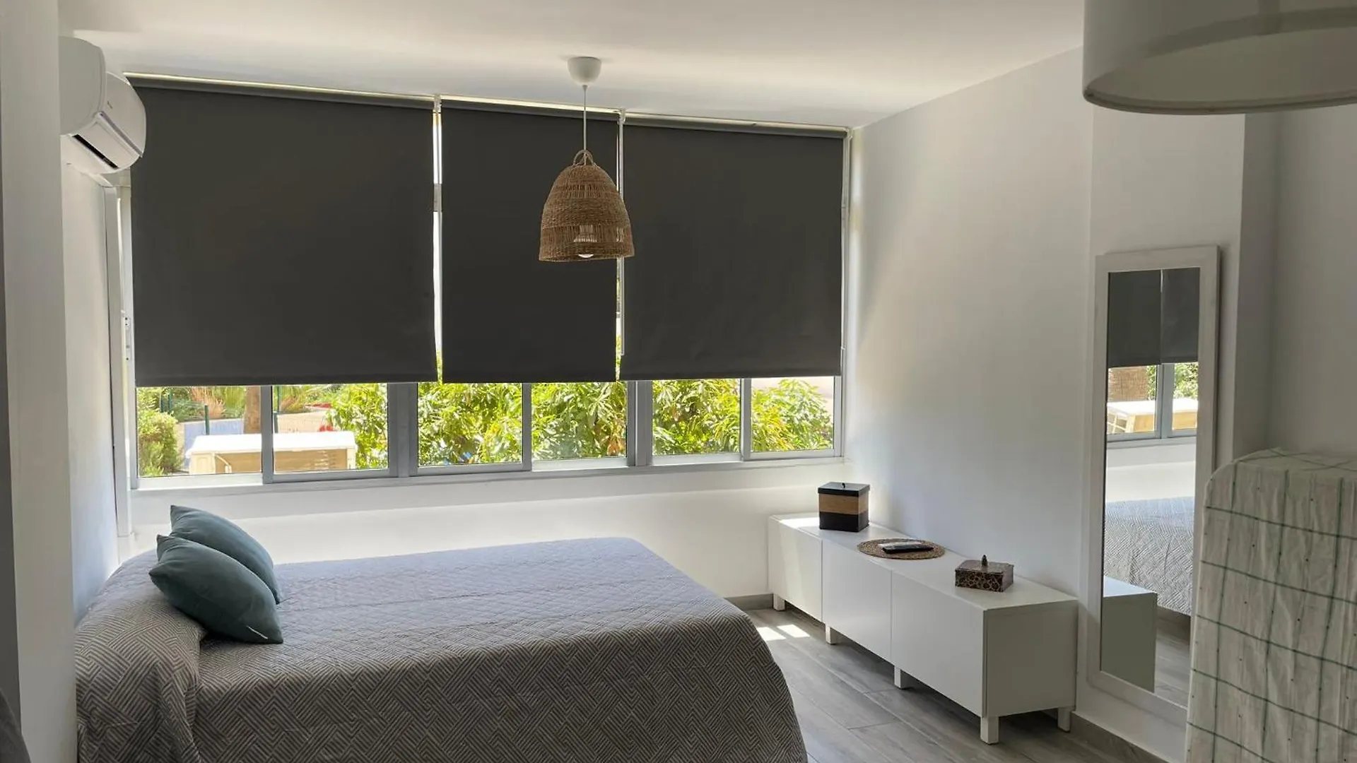 Apartment Estudio Nuevo Y Con Piscina Benalmadena Spain